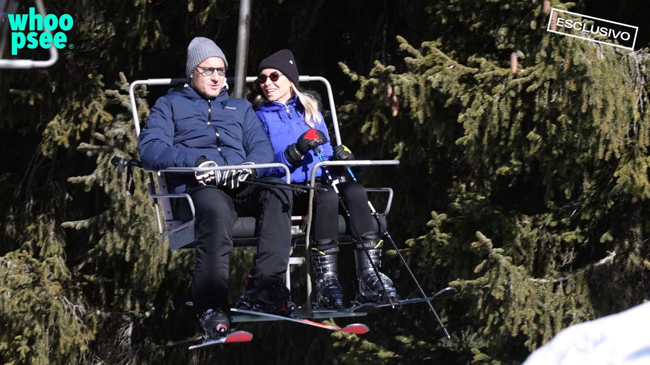 Francesco Totti e Noemi Bocchi, vacanze di famiglia sulla neve