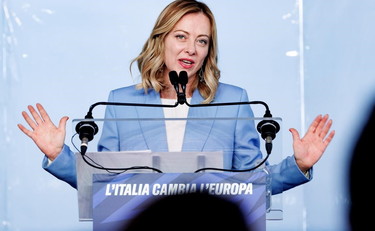 Modello Italia per l'Ue, Meloni: "Mandiamo la sinistra all'opposizione"