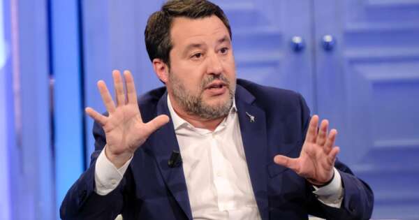 L’ultima spiaggia del Capitano: Salvini isolato nella sua Lega, rischio Vannacci frontman anche dopo elezioni