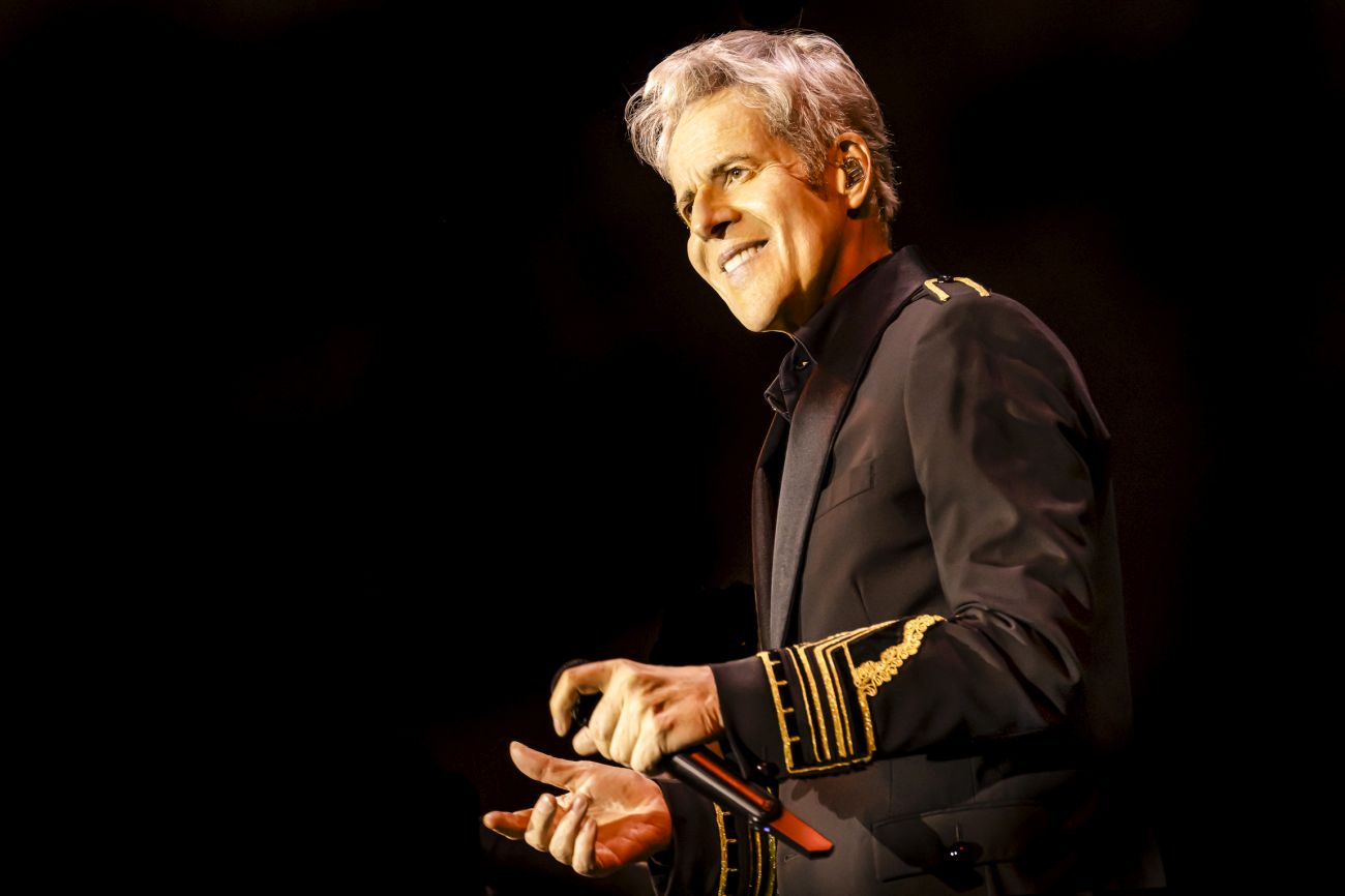 CLAUDIO BAGLIONI, RINVIATA LA PARTENZA DEL SUO TOUR PER UN PROBLEMA DI SALUTE!