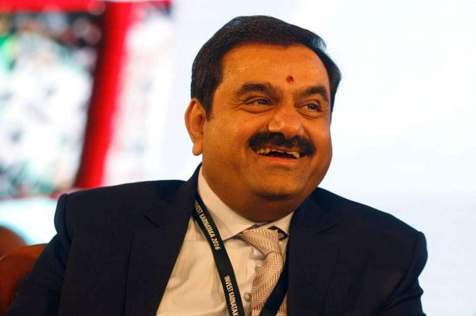 gli stati uniti accusano il miliardario indiano gautam adani e altri manager di aver pagato più di..